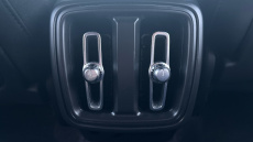 Volvo XC40 2.0 B4P Plus Dark 5dr Auto Petrol Estate